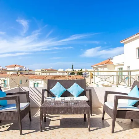 Oceanview Luxury 175 *